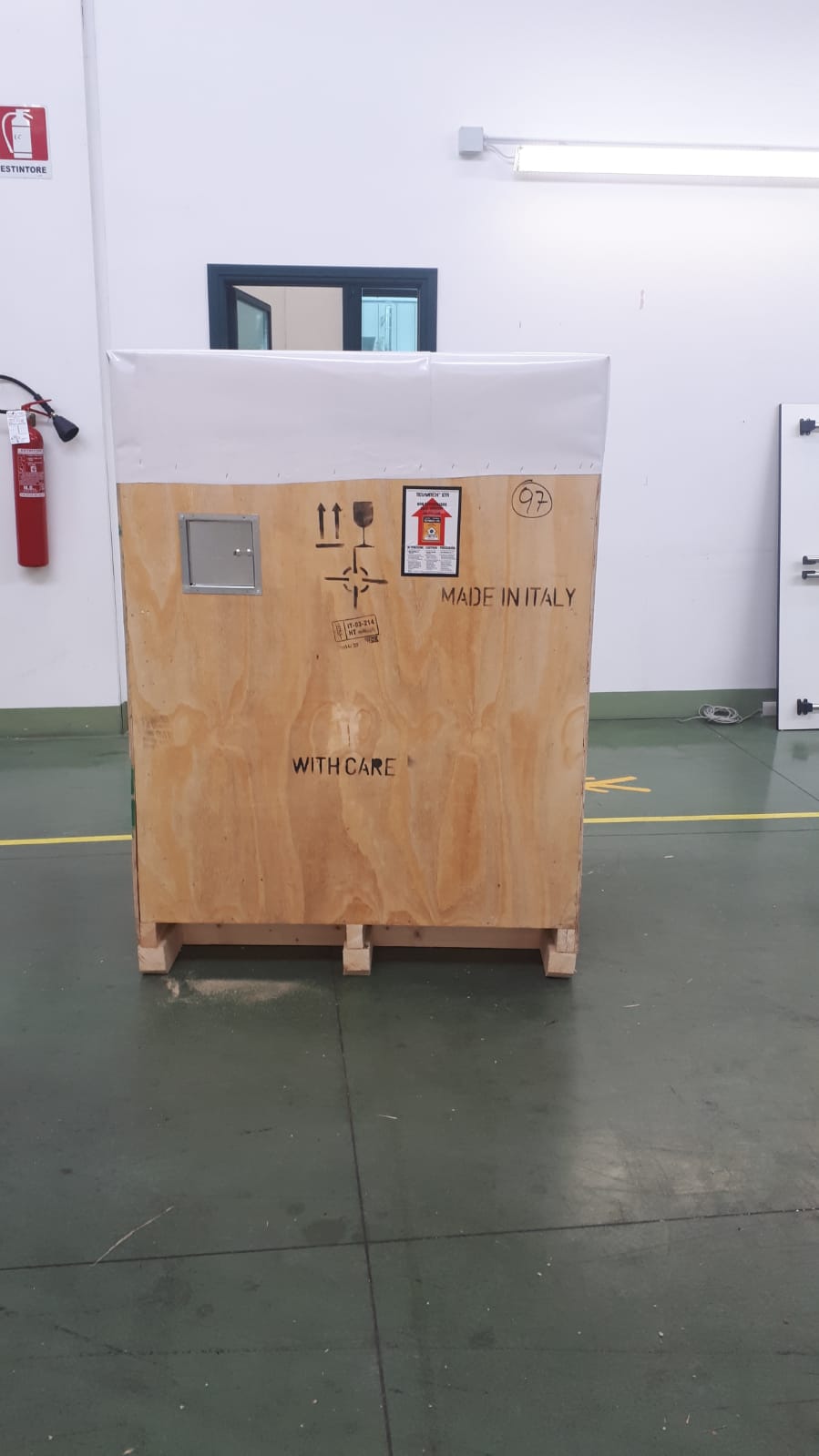 Casse in legno o compensato per trasporto via aerea Casse in legno o compensato per trasporto via aerea